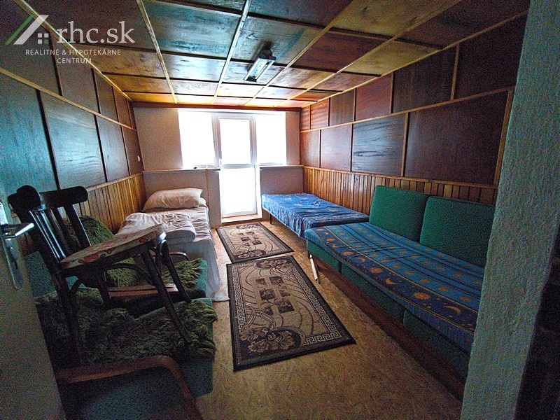 DOM UPROSTRED PRÍRODY LEN 5 MINÚT OD SVIDNÍKA - JURKOVA VOĽA - 9