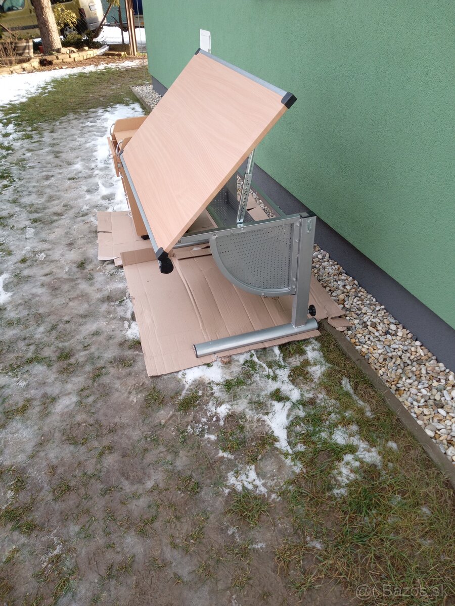 Polohovatelny písací stôl - 9