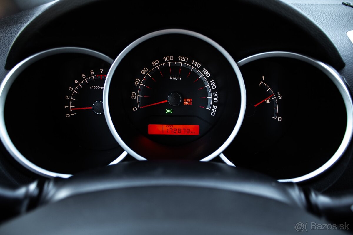 Kia Venga 1.4 CVVT EX - 9