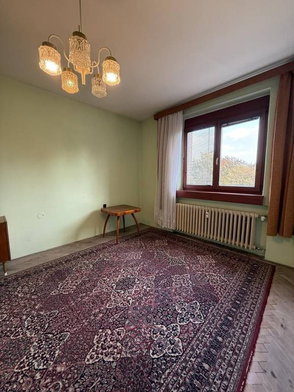 Novinka: Priestranný svetlý byt s balkónmi pri Kuchajde. Vaj - 9