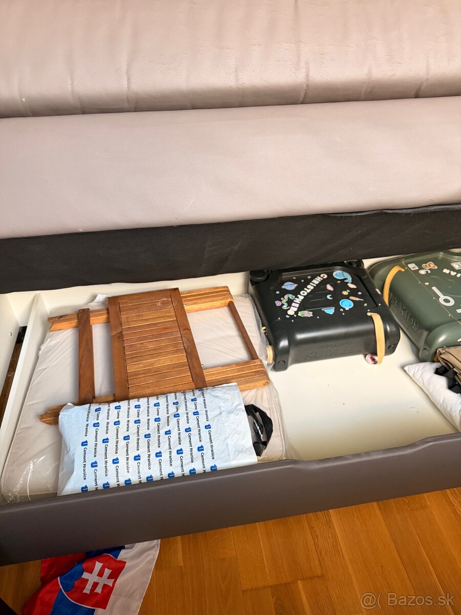 Boxspring postel 180 x 200 cm - 9