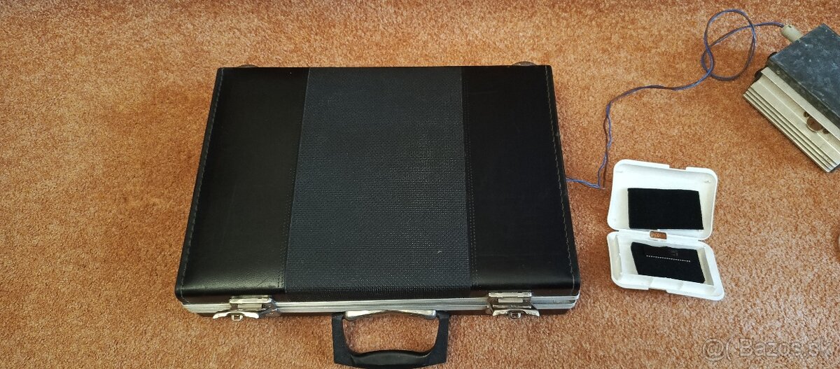 Intel MCS-85 System Design Kit (SDK-85) -zberateľský počítač - 9