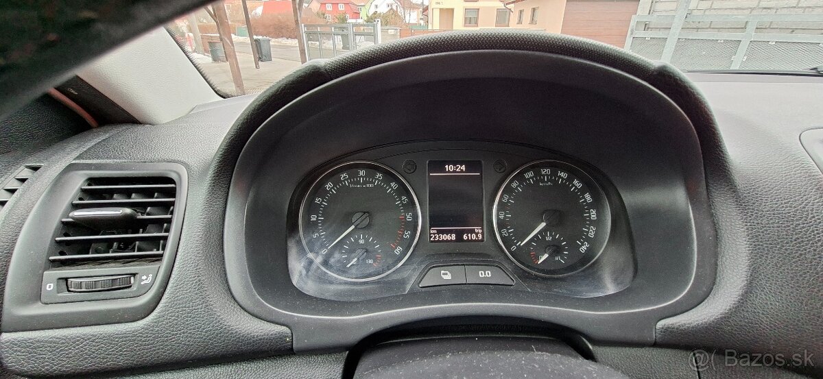 ŠKODA FABIA 2 2011 1.6 TDI - 9
