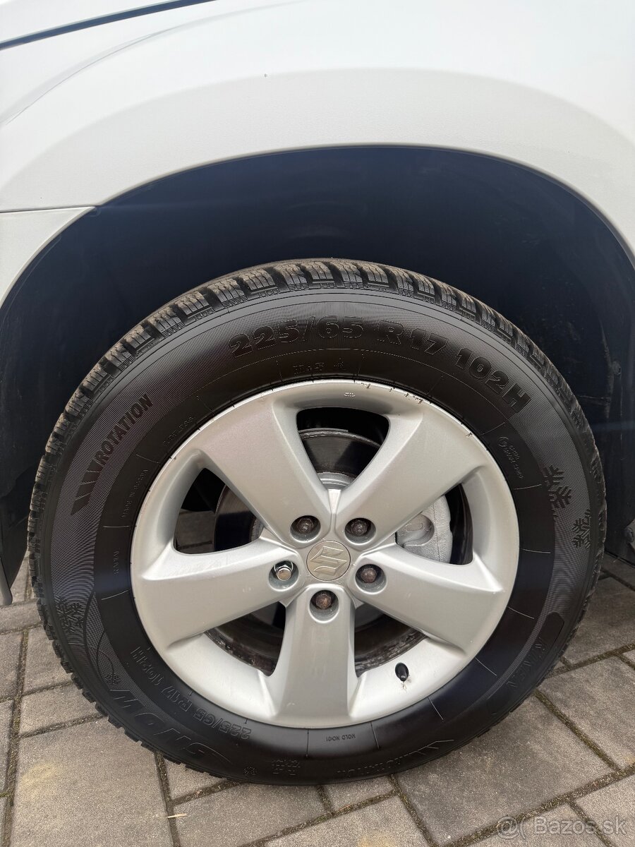 Suzuki Grand Vitara 2.0 Benzin 4x4 len 66000km - 9