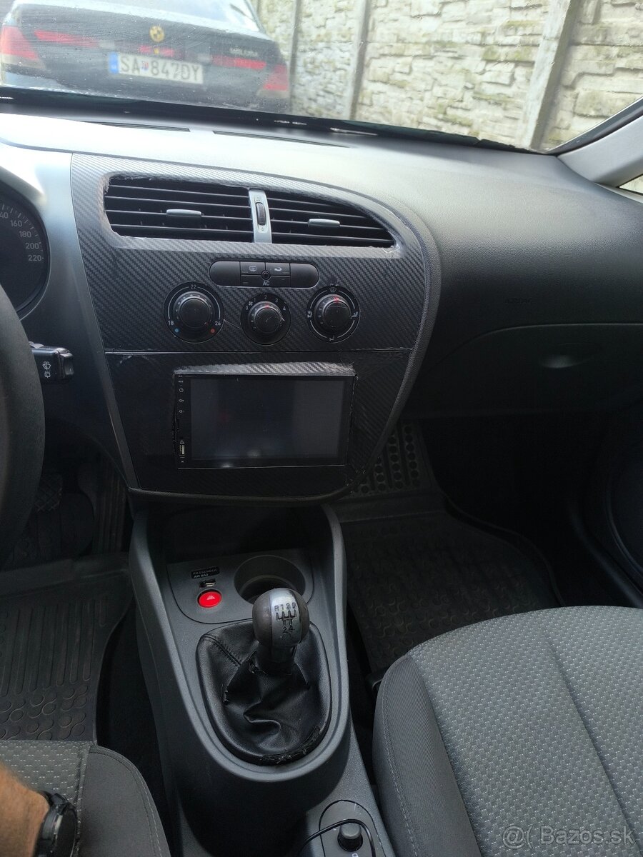 Seat Leon 1,4 16v 63 kw - 9