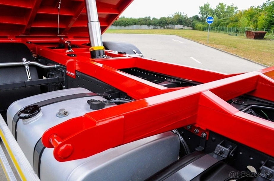 TROJSTRANNÝ SKLÁPAČ HYDRAULICKÁ RUKA MERCEDES AXOR 1829 - 9