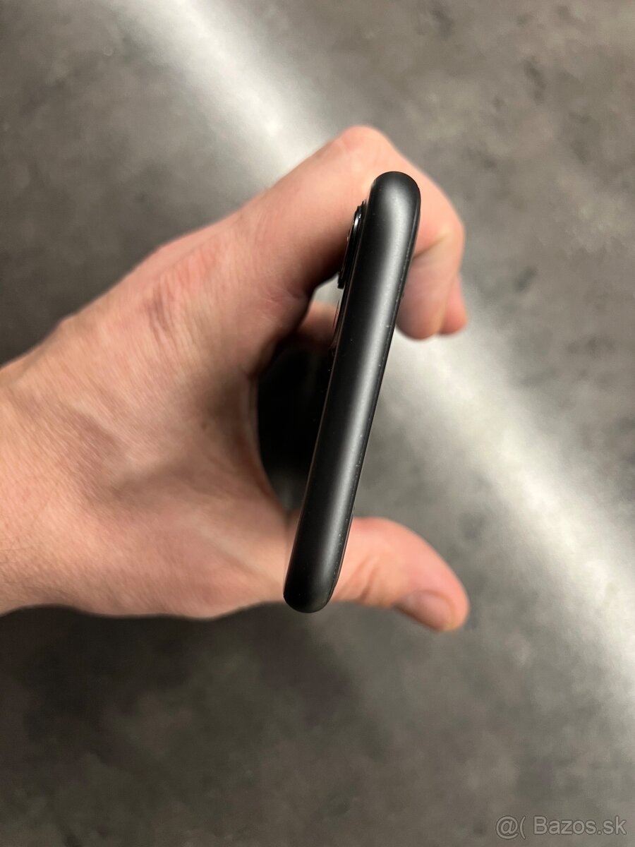 Predam Iphone 11 128gb nova bateria 100% - 9