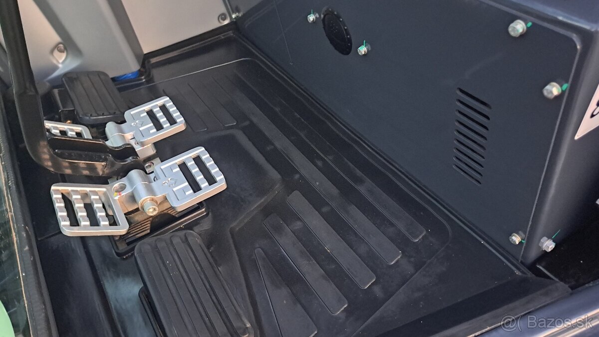 Sunward u25 ,minibager 2.7t iba 300mth - 9