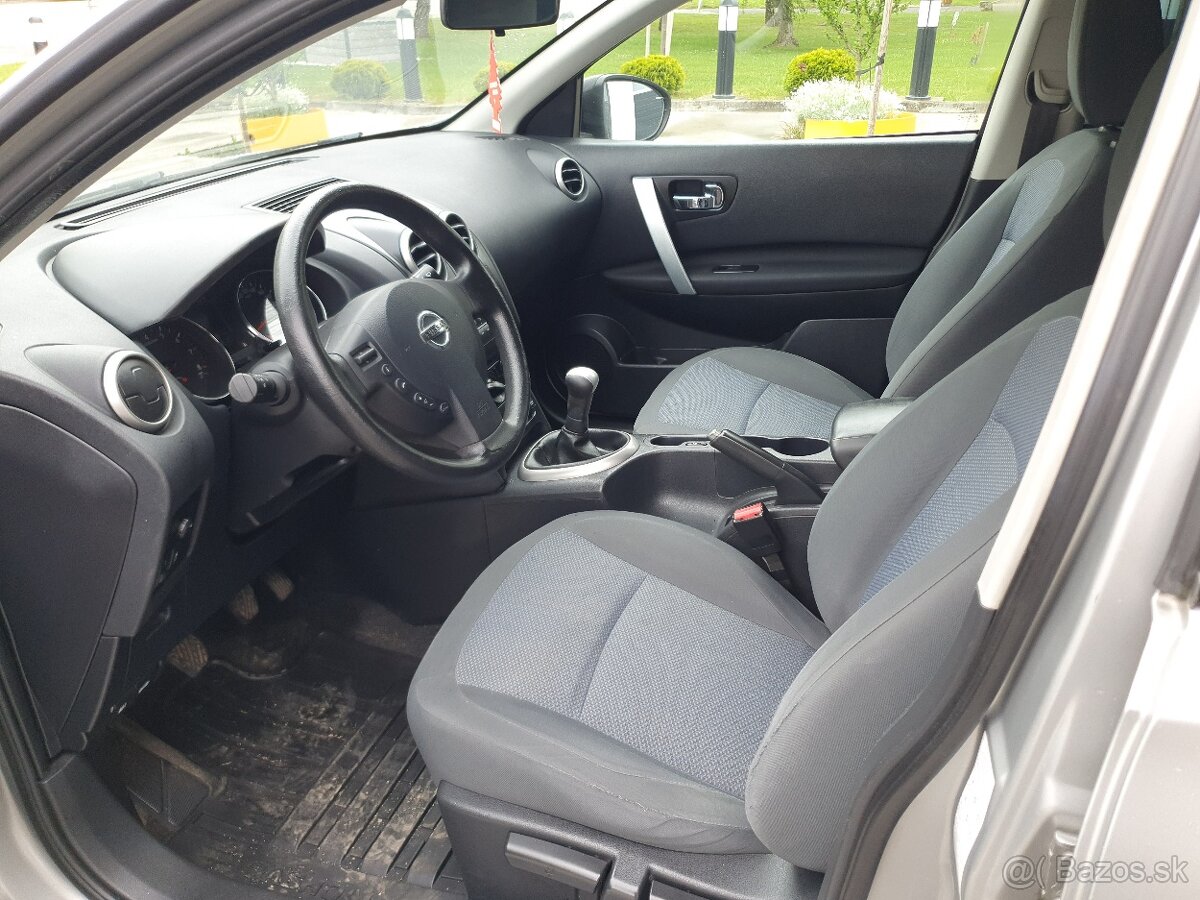 Nissan Qashqai 1.6i Tekna 4x2 (EU5) 86kw 6M benzín - 9