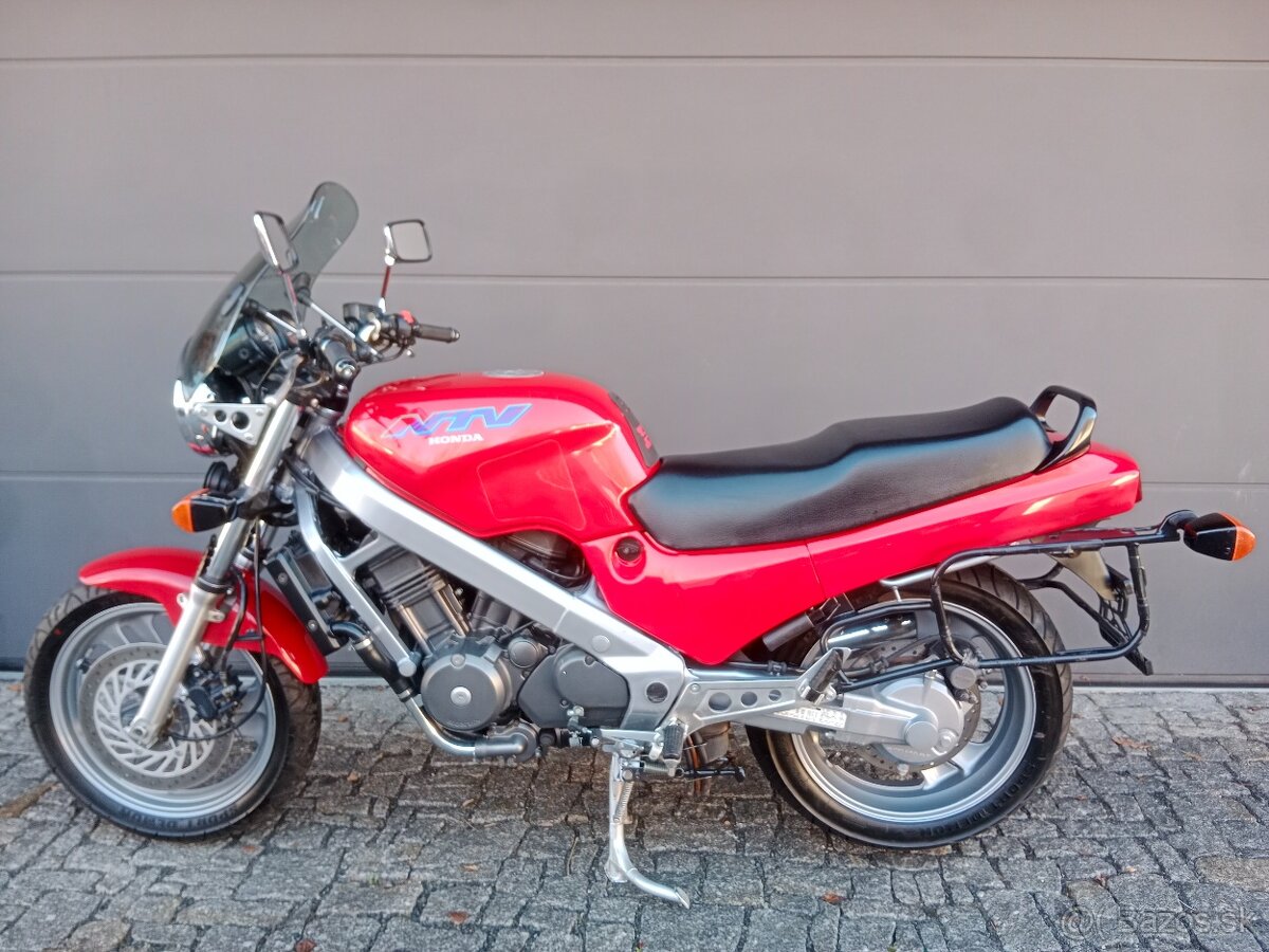 Honda NTV 650 Revere r.v.1996 2.Majitel, Po Servisu.. - 9