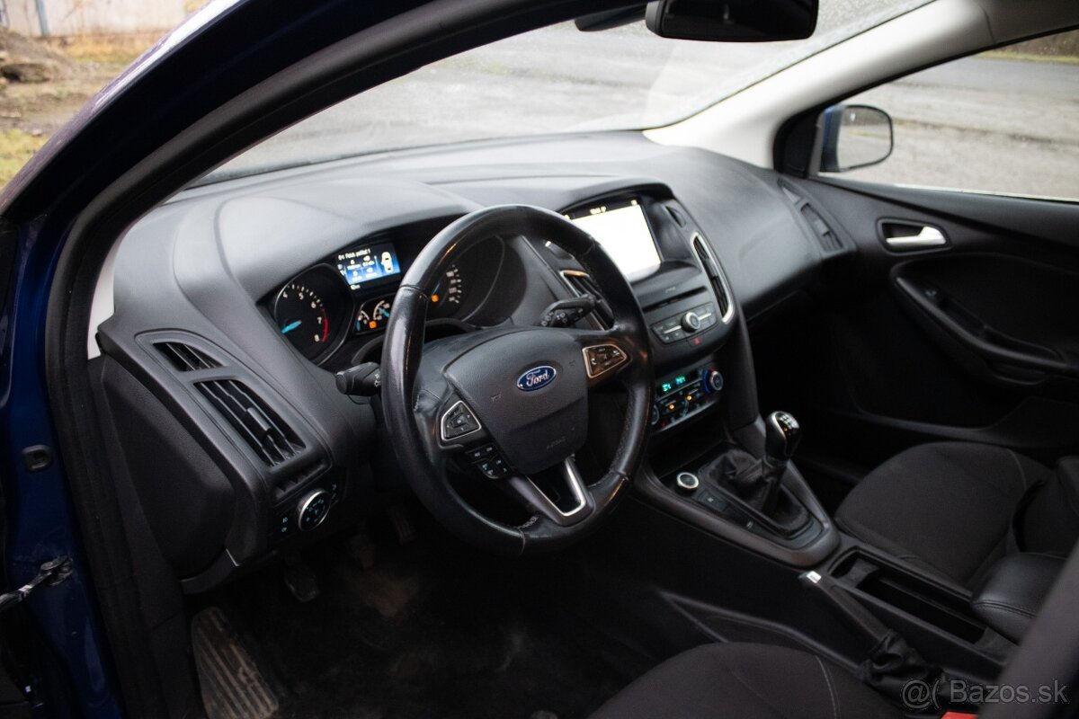 Ford Focus 1.0 EcoBoost Titanium X - 9