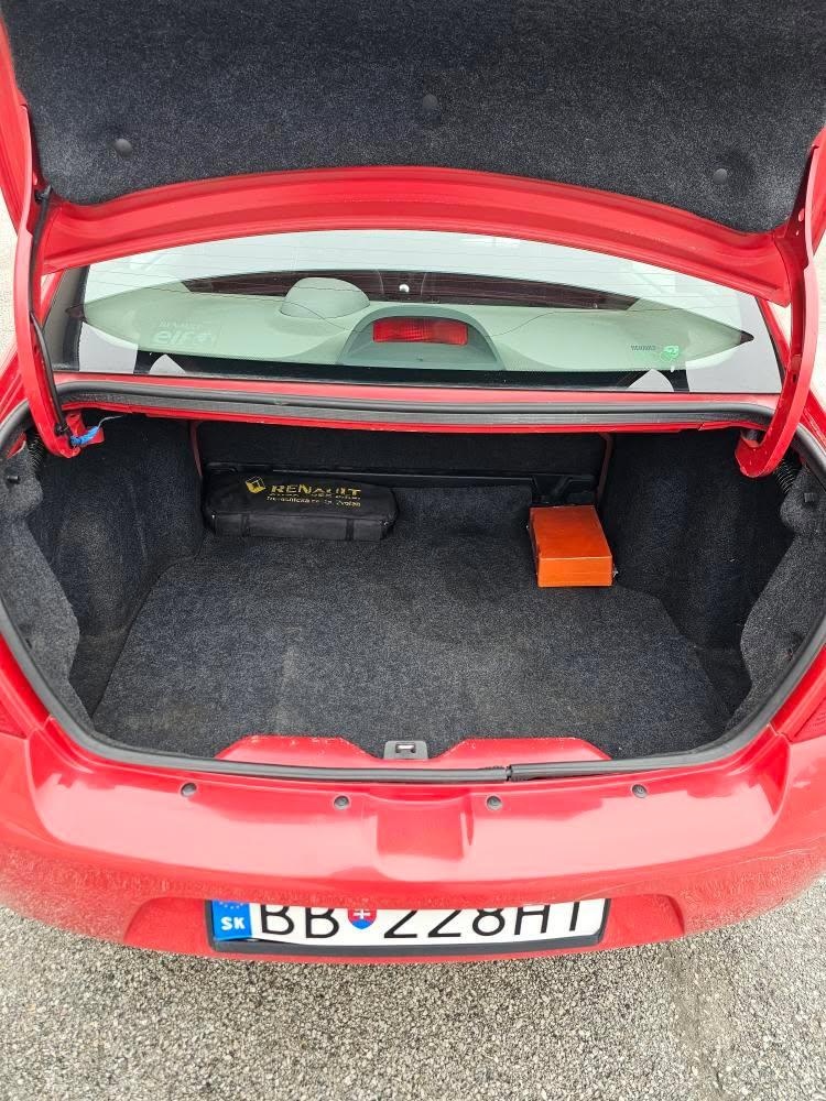 Renault Thalia ročník 2010 - 9