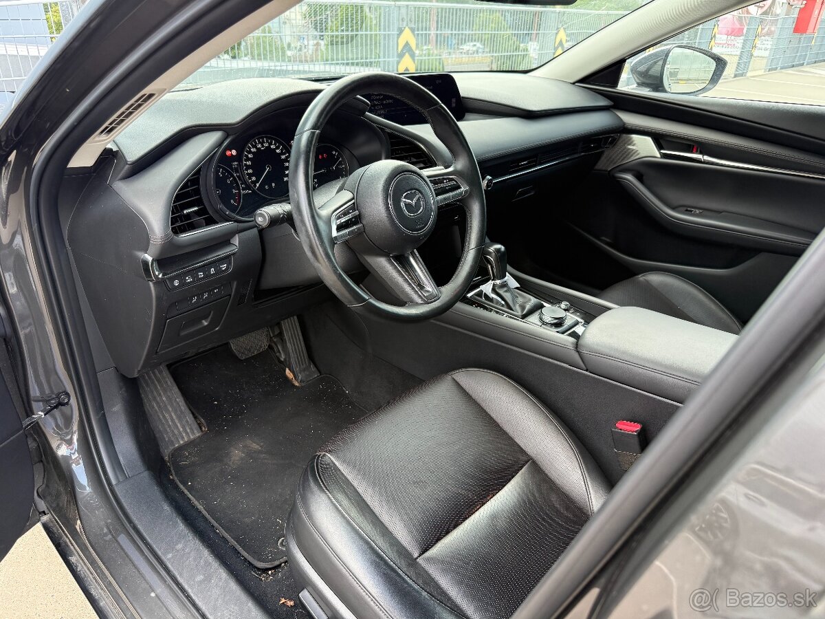 Mazda 3 2.0 Skyactiv G122 Plus A/T - 9