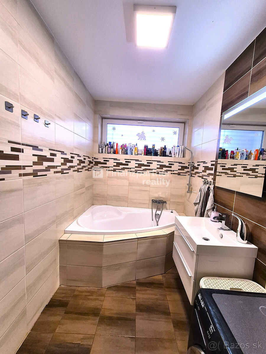 Moderný 3 izbový dom s bazénom vo Veľkom Blahove - 9