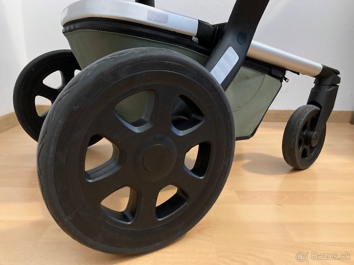Predám kočík JOOLZ DAY 3 v kŕasnom stave - 9