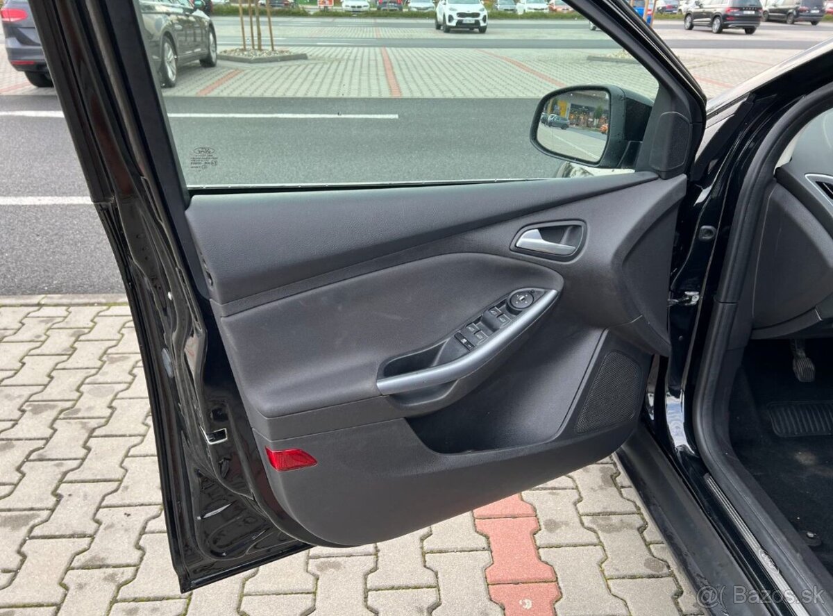 Ford Focus 1.6 TDCi 77kw digi klima NAVI - 9