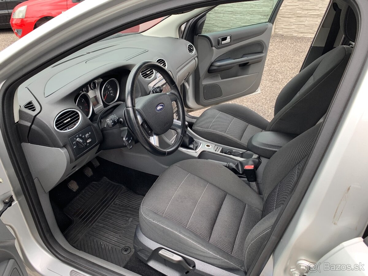 FORD FOCUS KOMBI 1.8 16V DURATEC TITANIUM SR - 9