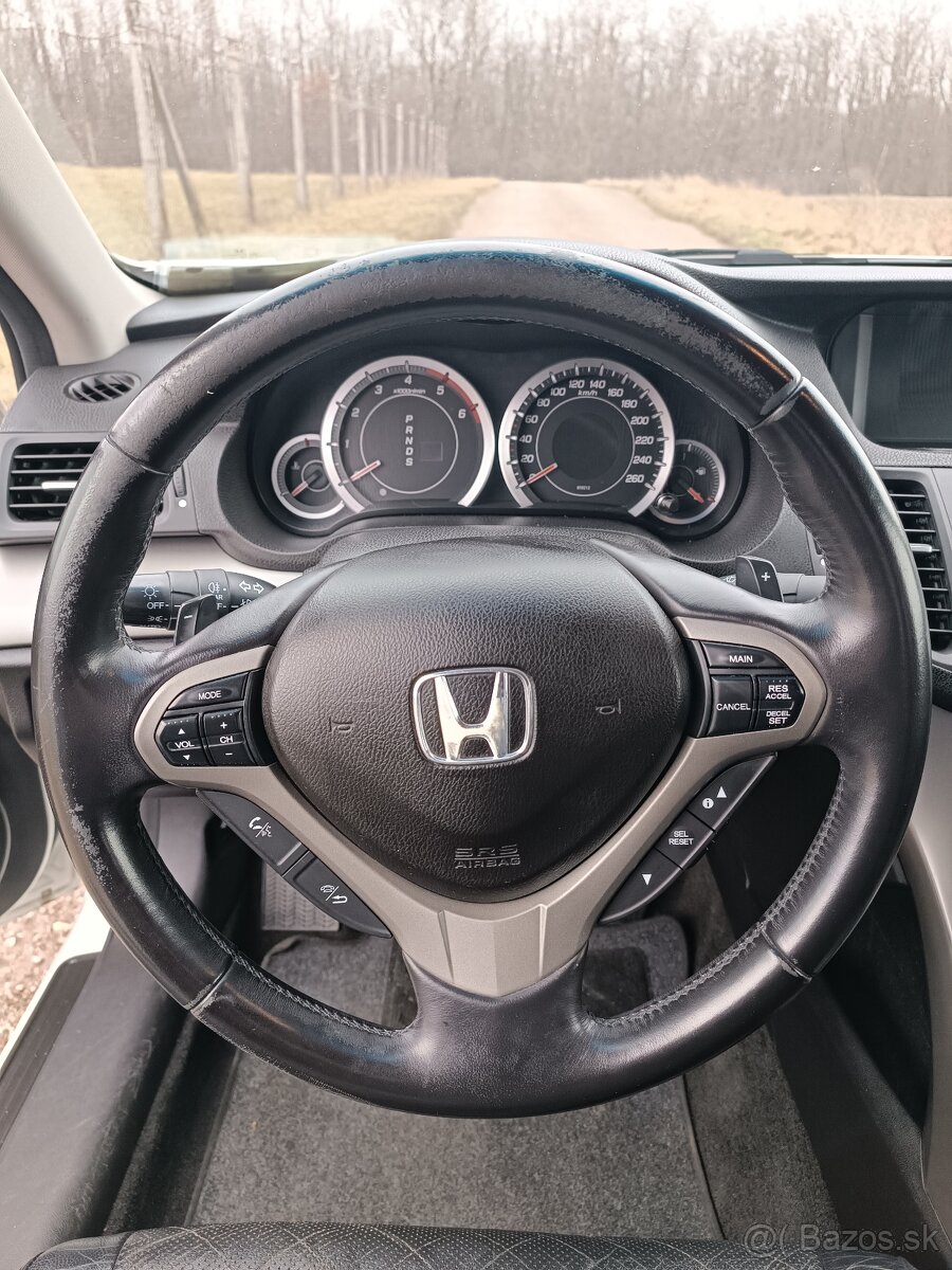 HONDA ACCORD 2.2 DIESEL PLNÁ VÝBAVA - 9