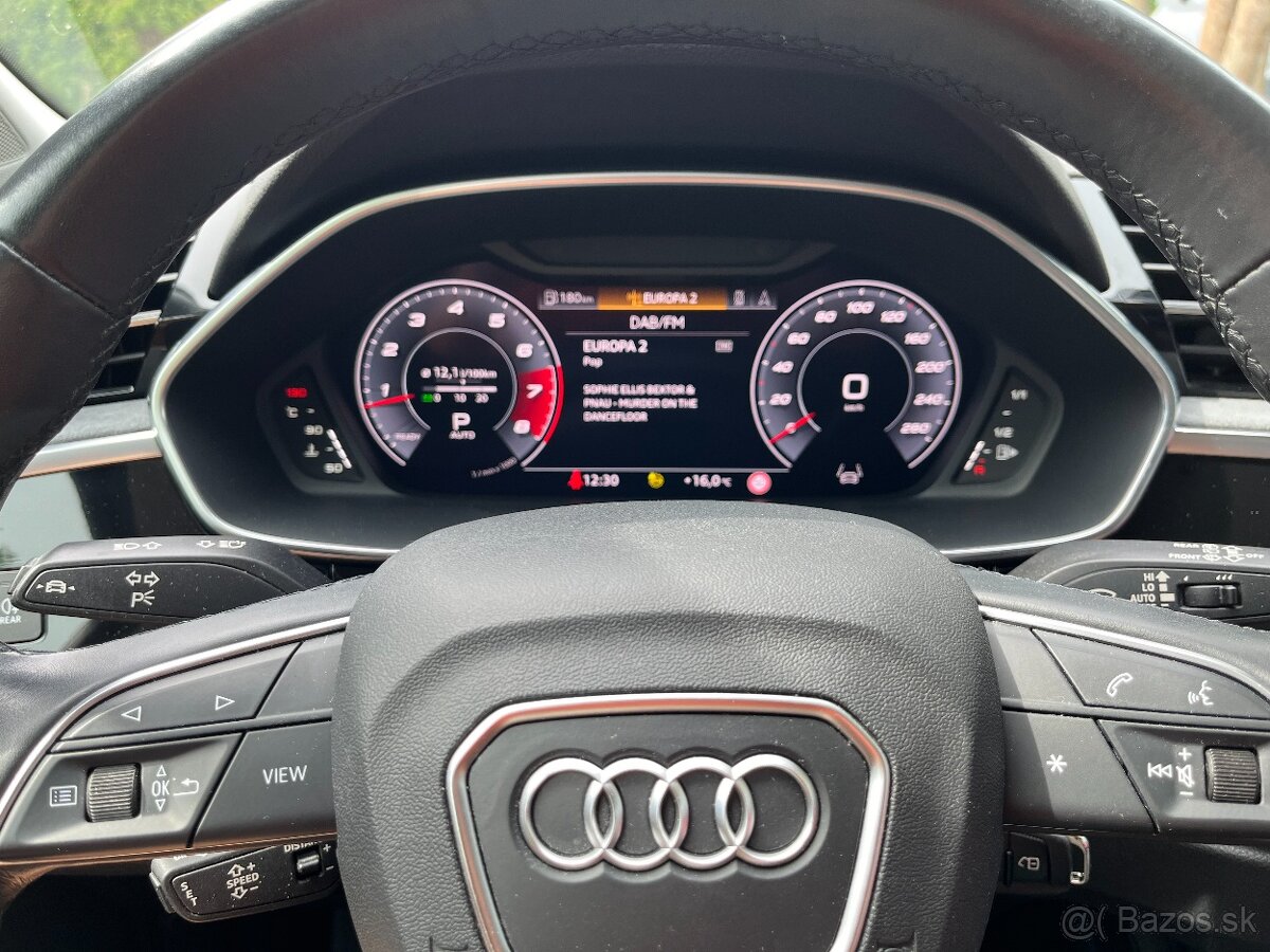Predám Audi Q3 sportback S-line 1,5 eTFSI - 9