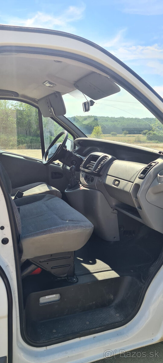 Renault Trafic Furgon 2.0 dCi L1H1 - 9