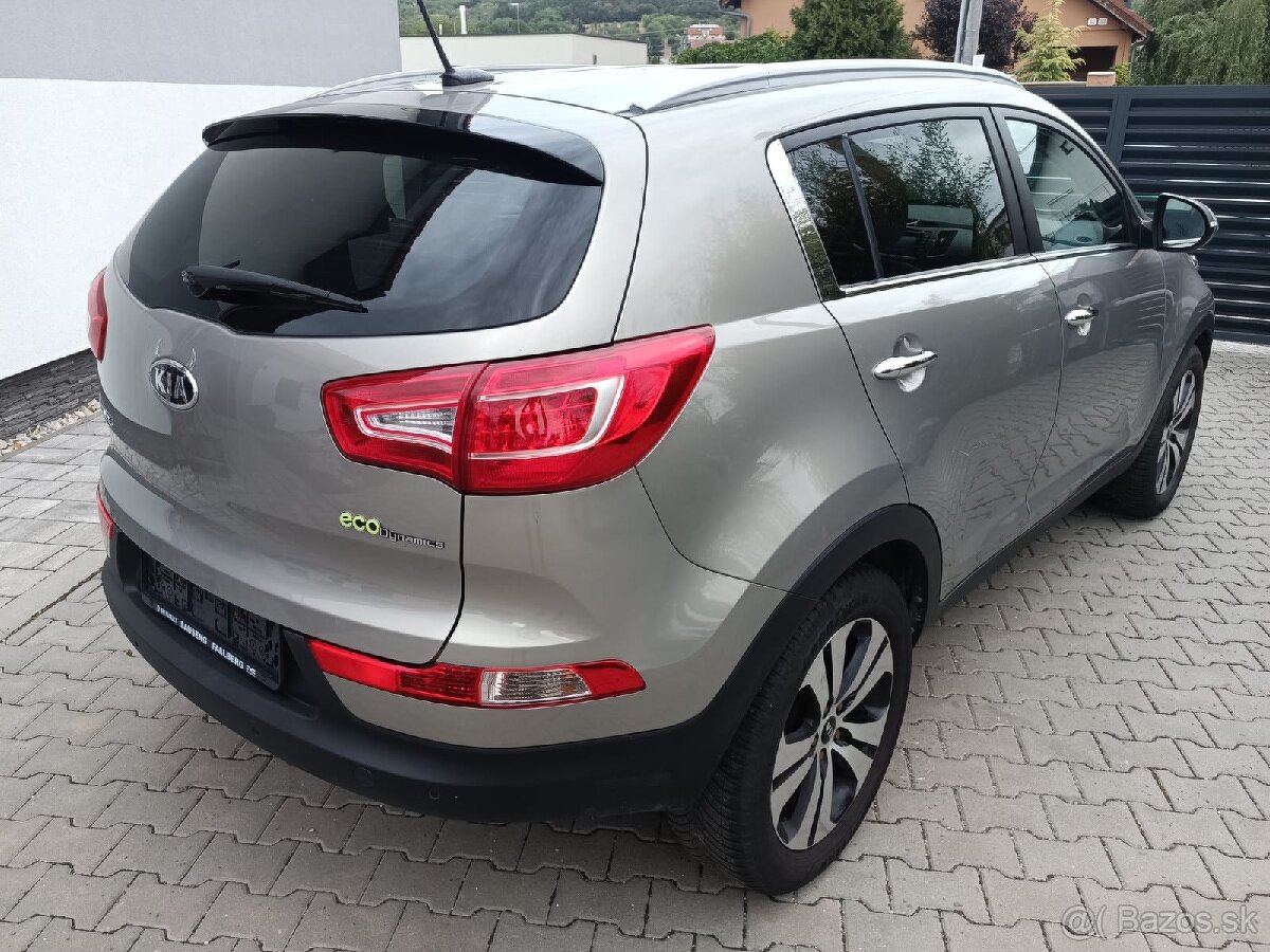 KIA SPORTAGE 1.7 CRDI - 9