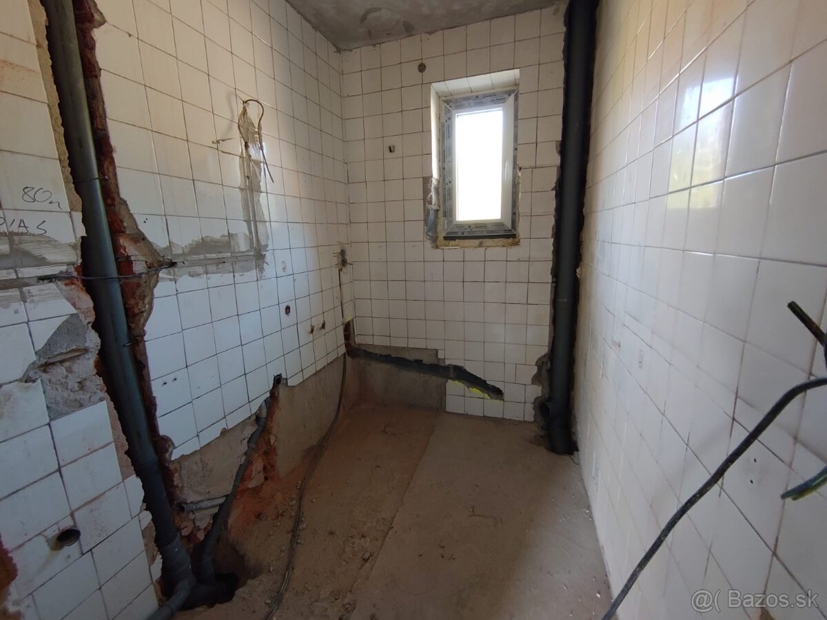 Predávam 3 - Izbový byt na prízemí | Nitra, Zobor - 9