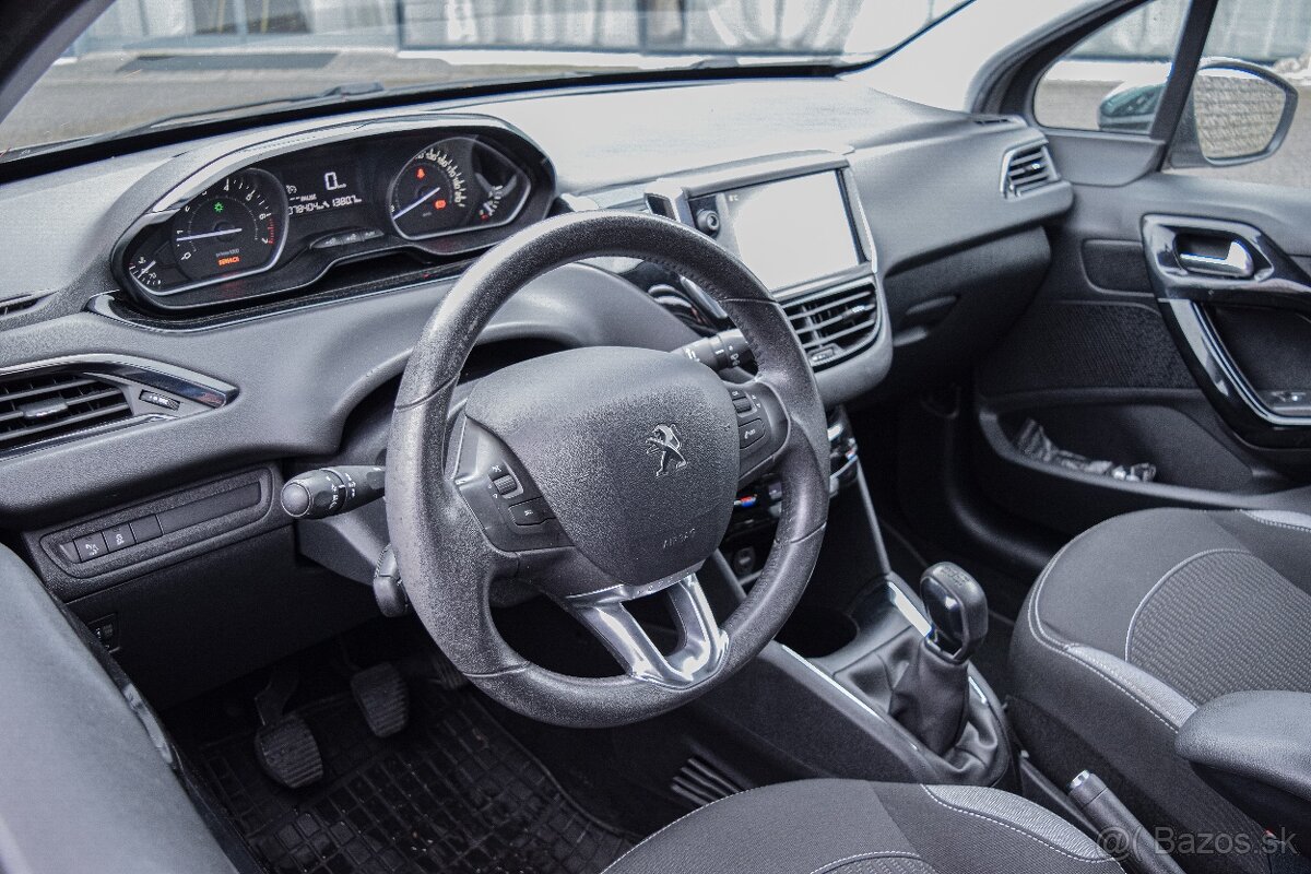 Peugeot 208 1.2 PureTech - 9