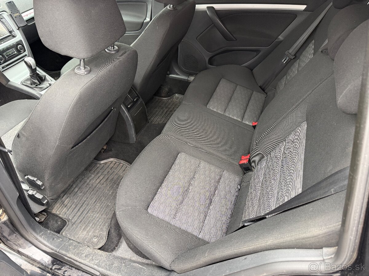 ŠKODA OCTAVIA 1.6TDI 4x4 COMBI - 9