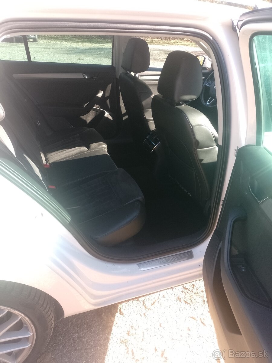 Predám 4x4 Škoda Superb 3 combi ročník 2016 DSG - 9