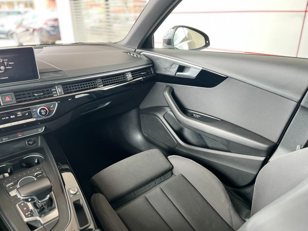 Audi A4 Avant 2.0TDi 110kW S-tronic Sport - 9