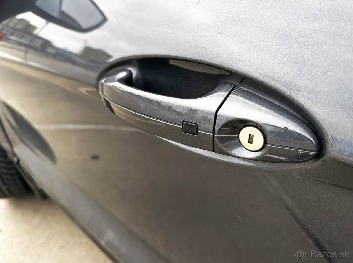 Ford EcoSport Benzín 92kW 2016 - 9