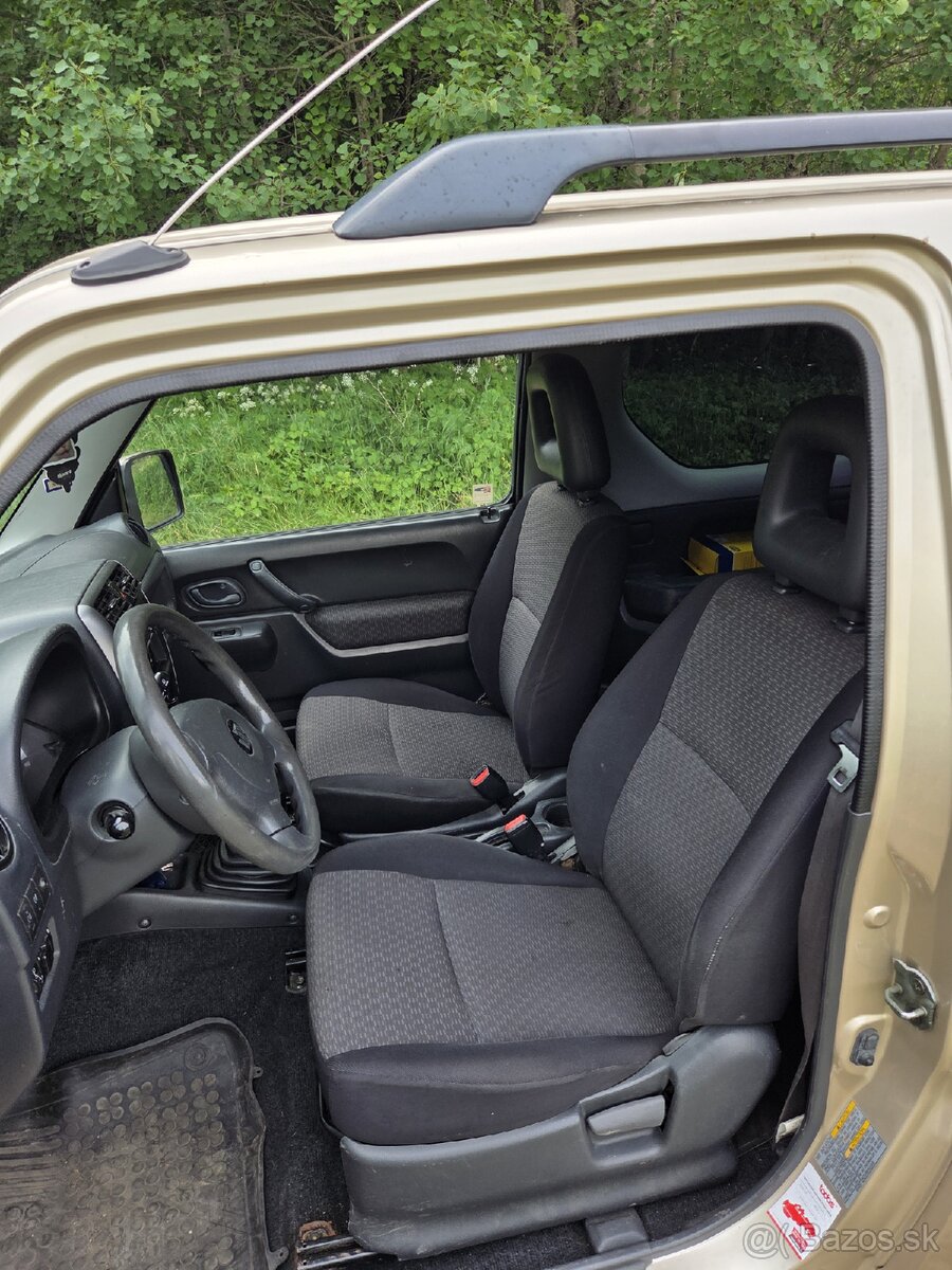 Suzuki Jimny 4x4 1,3 benzín - 9