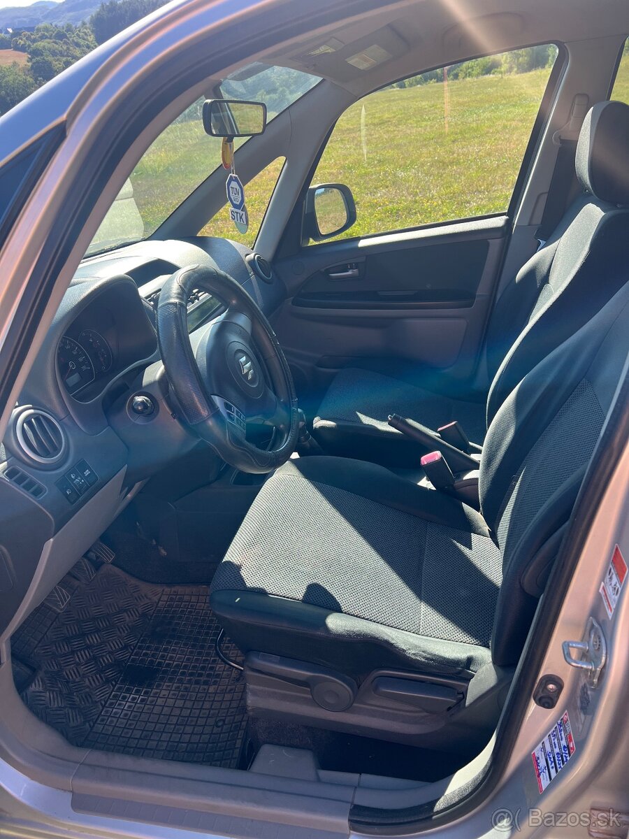 Predám Suzuki SX4 4x4 - 9