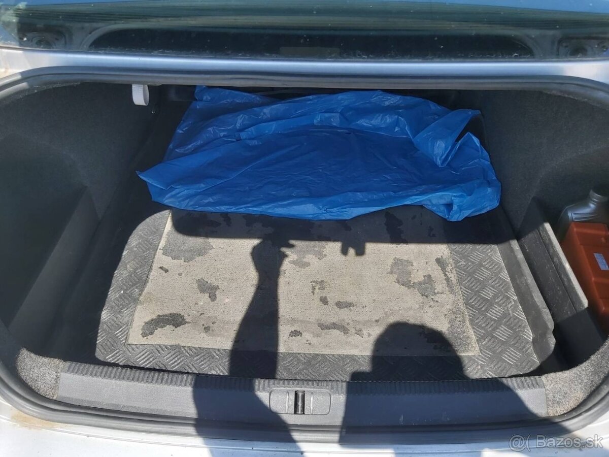 Volkswagen Passat - 9