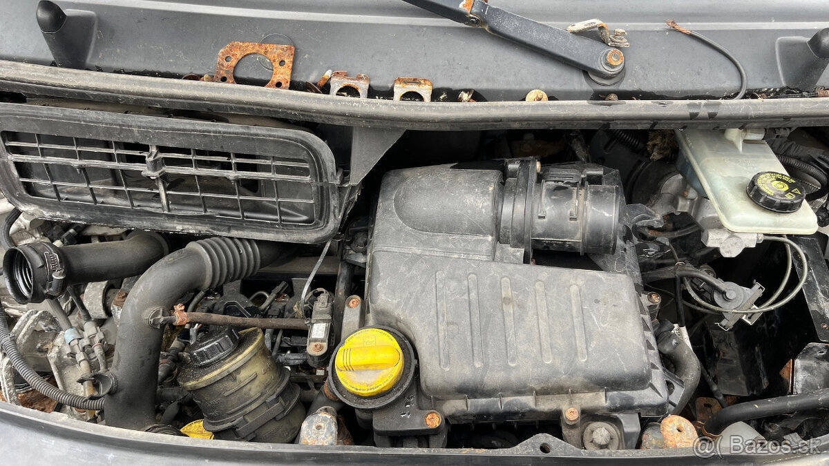 Opel Vivaro 2.0dci M9R E7 NA NÁHRADNÍ DÍLY - 9