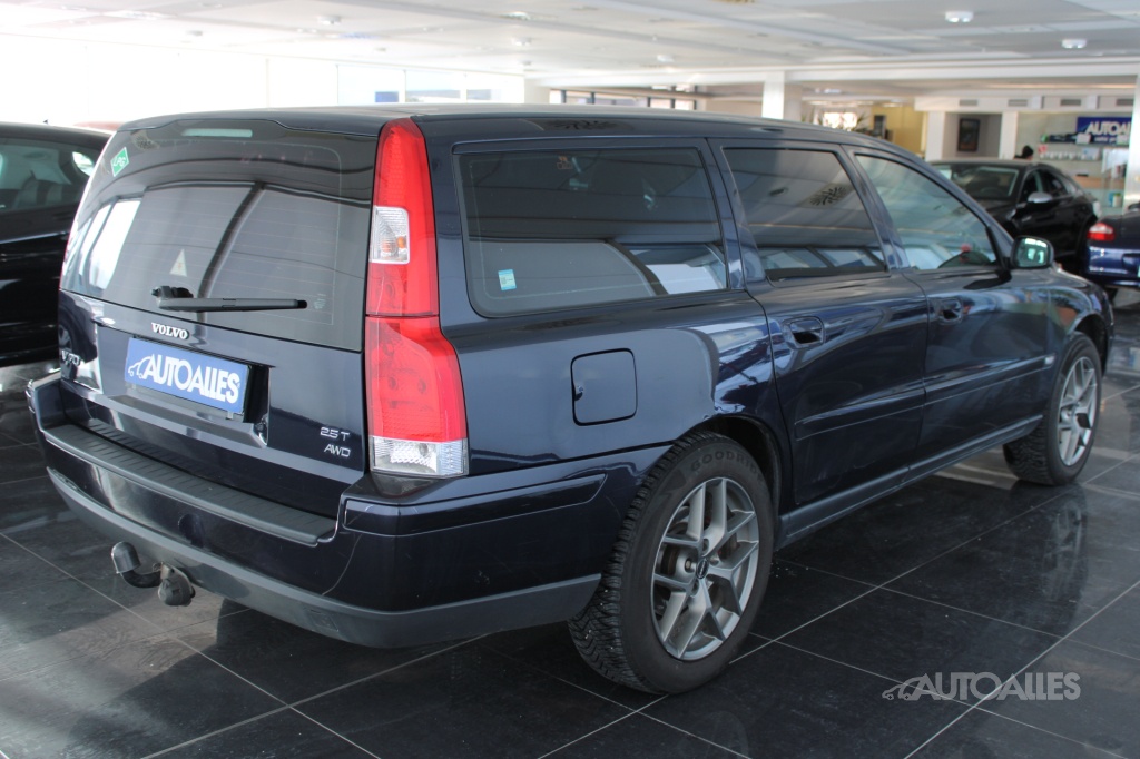 Volvo V70 2,5 T + LPG 154 kW AWD - 9