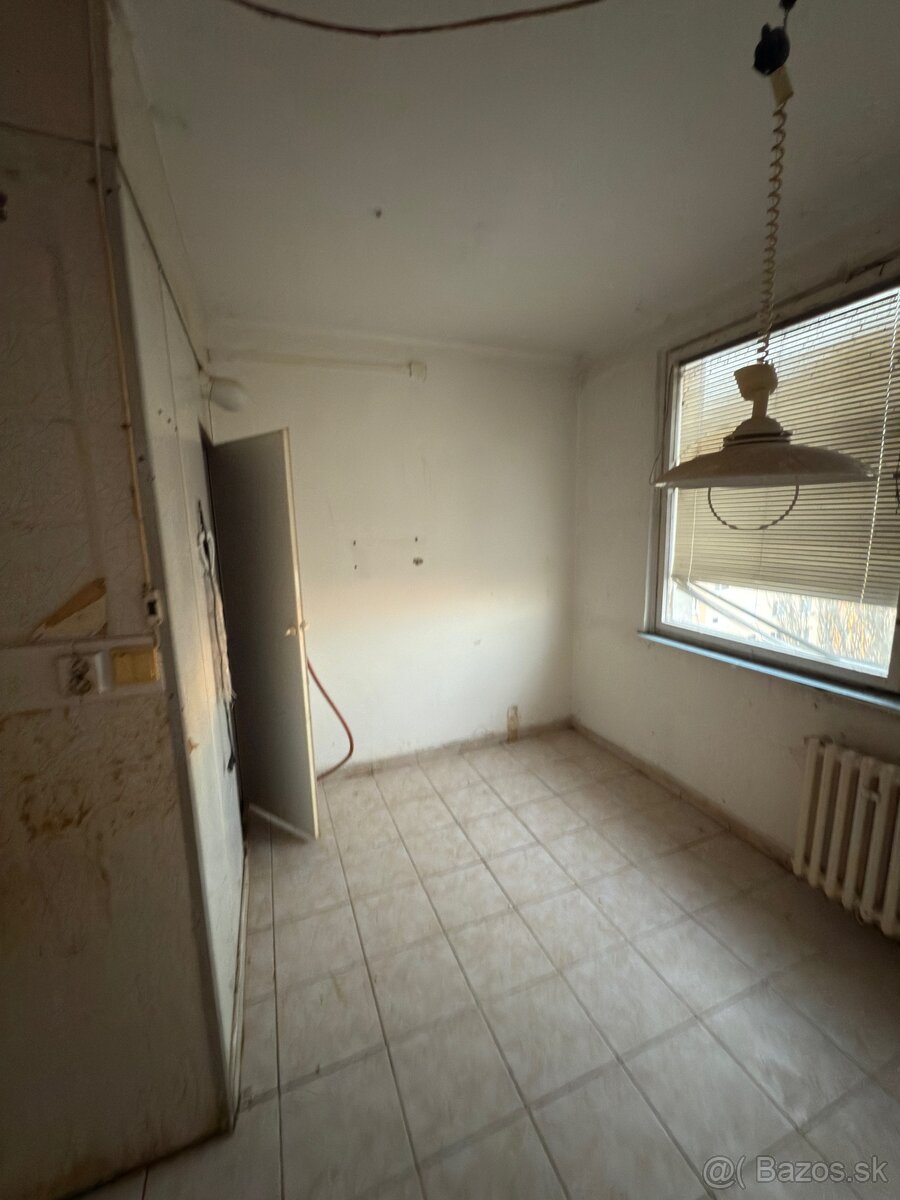 2 izb byt 64 m2 partizánska ul Sala - 9