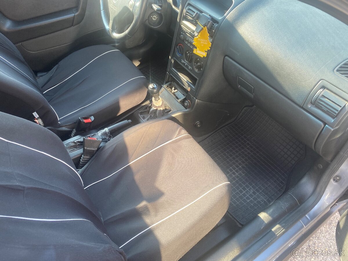 Opel Astra 1.7 CDTi Essentia 80k - 9