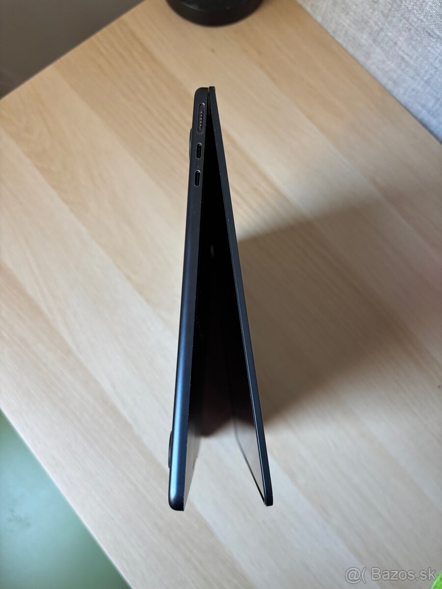 MacBook Air M2 8GB/256GB - 9
