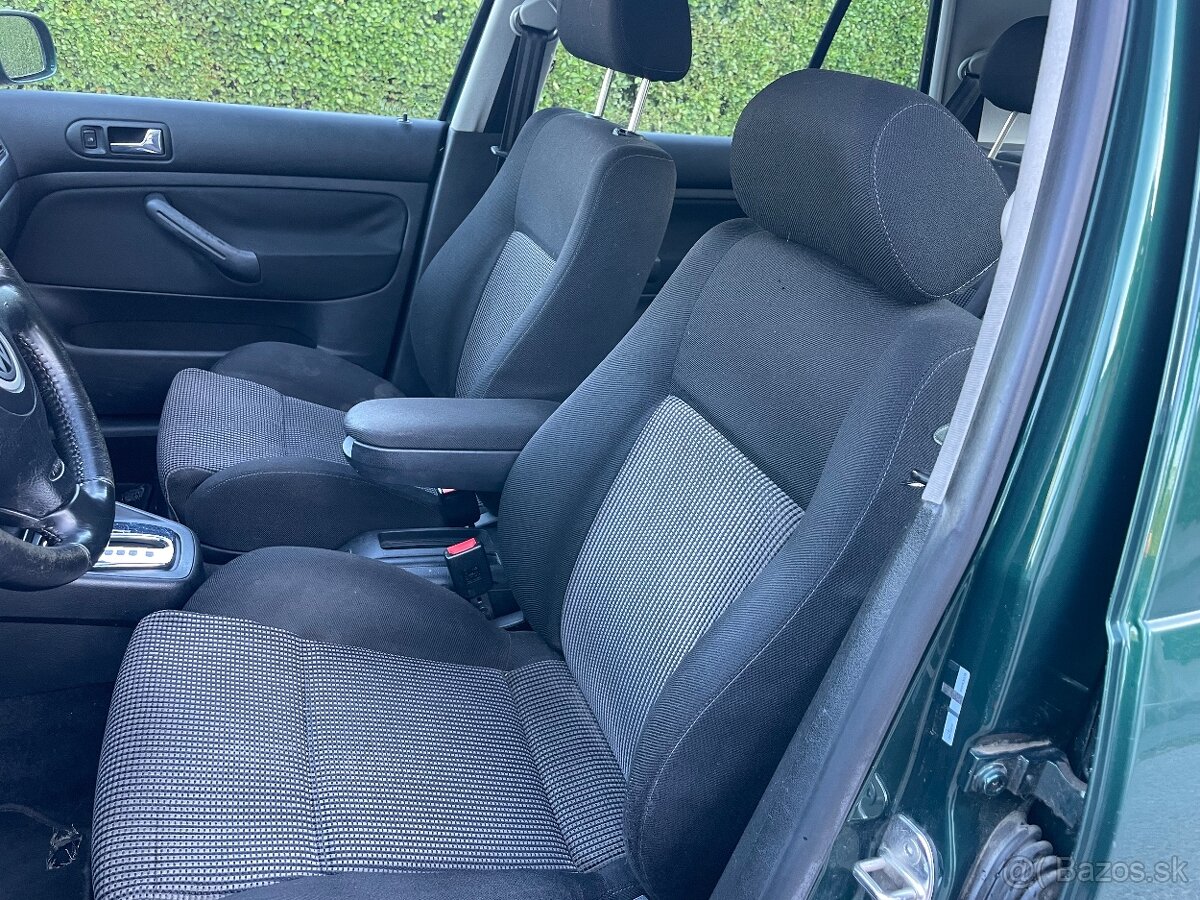 VW Golf IV 2.3 VR5 AUTOMAT - 9