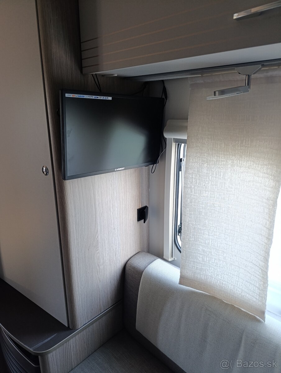 Karavan obytný príves BURSTNER - 9