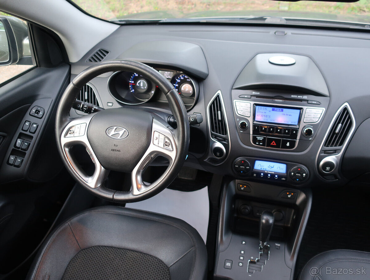 Predám Hyundai ix35 Premium, AUTOMAT, 4x4, ťažné -TOP PONUKA - 9