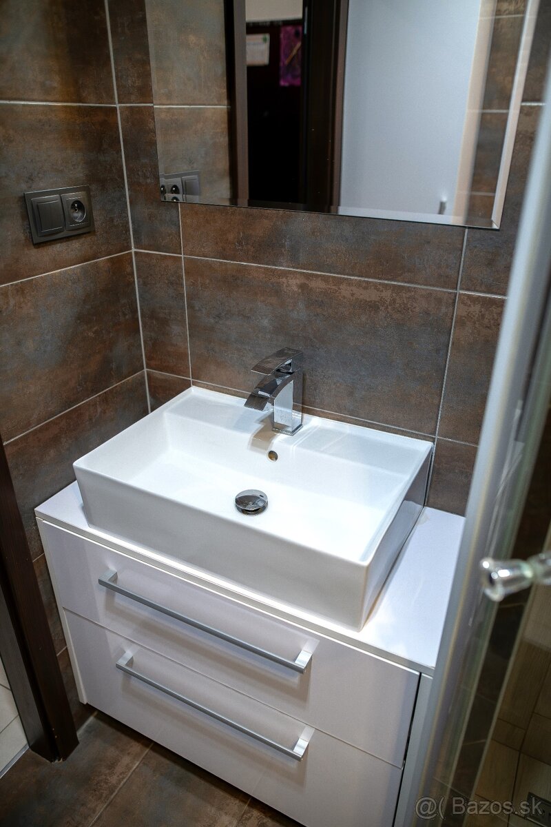 3izbový moderný byt po kompletnej rekonštrukcii - 9