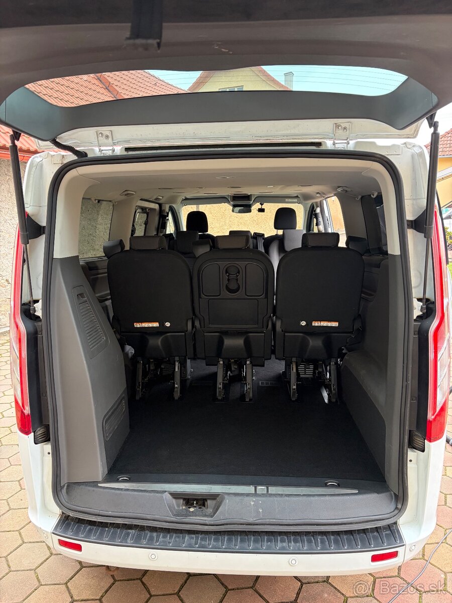Predam Ford Tourneo Custom - 9