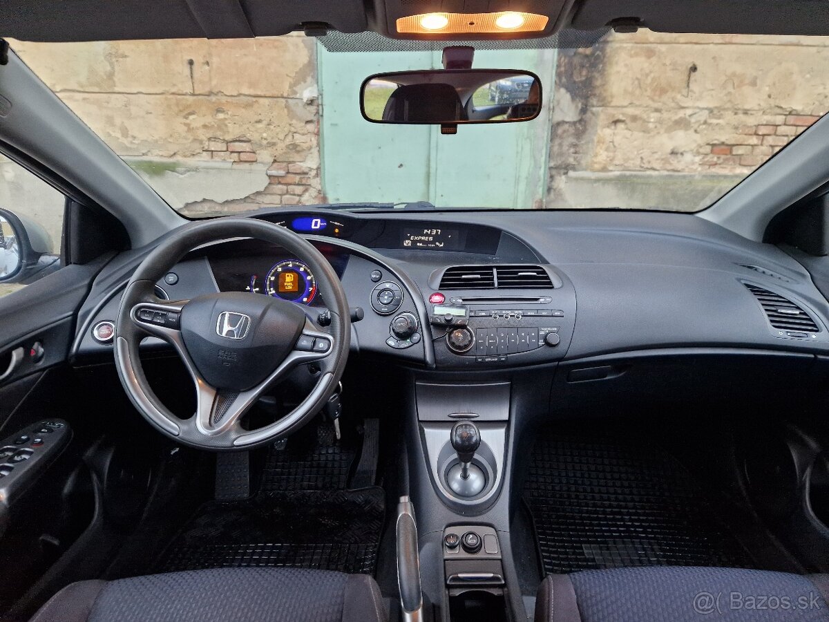 Honda Civic VIII 1.8 i-VTEC Ufo - 9