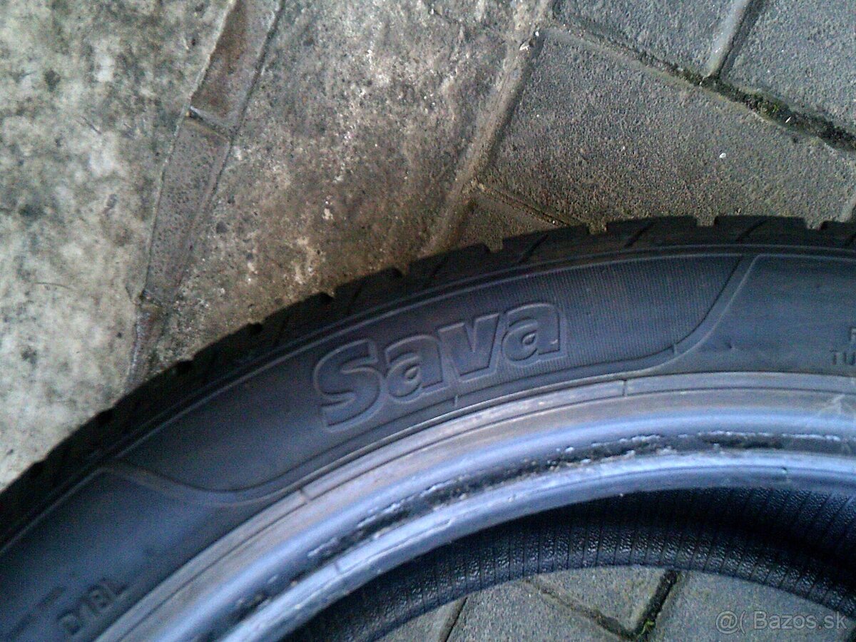 2 ks zimných pneu 235/45/R18 - 9