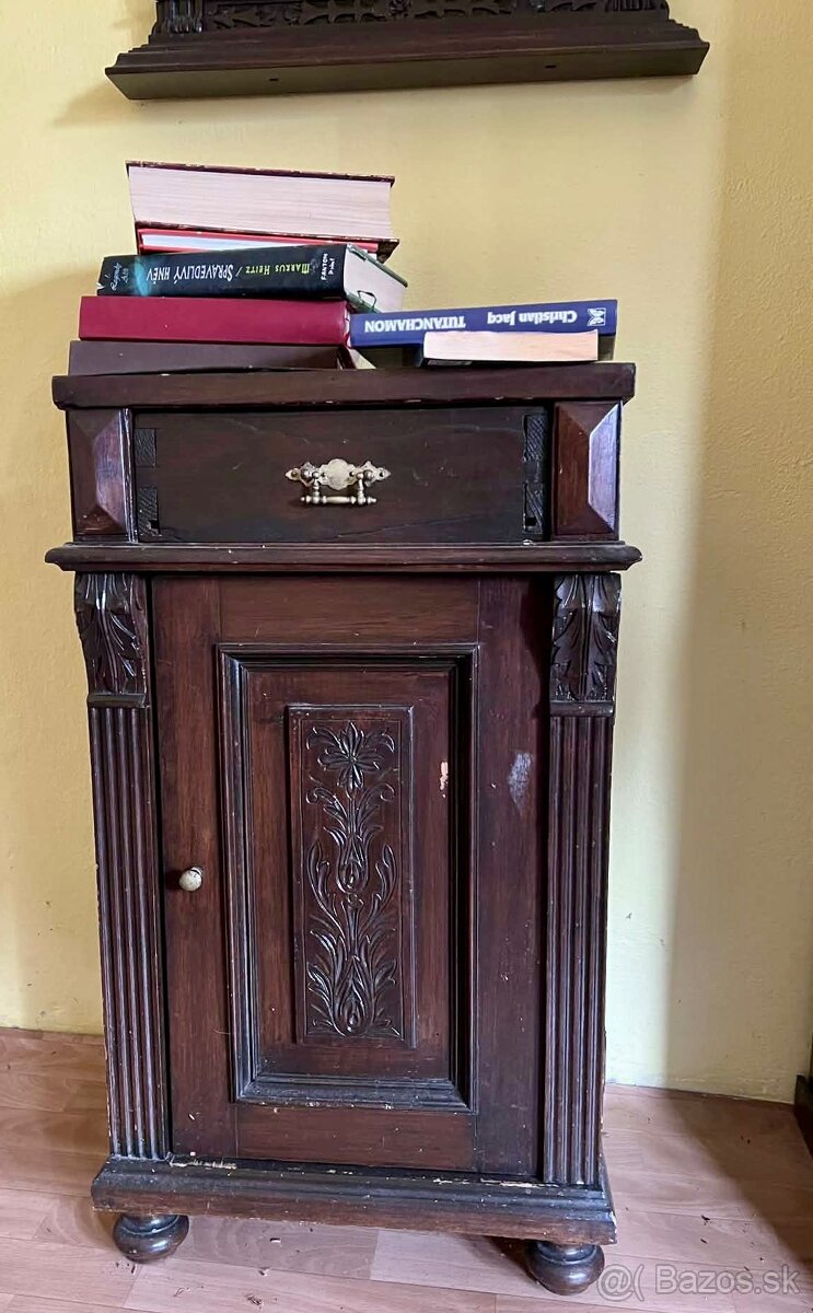 Starožitný nábytok - 9