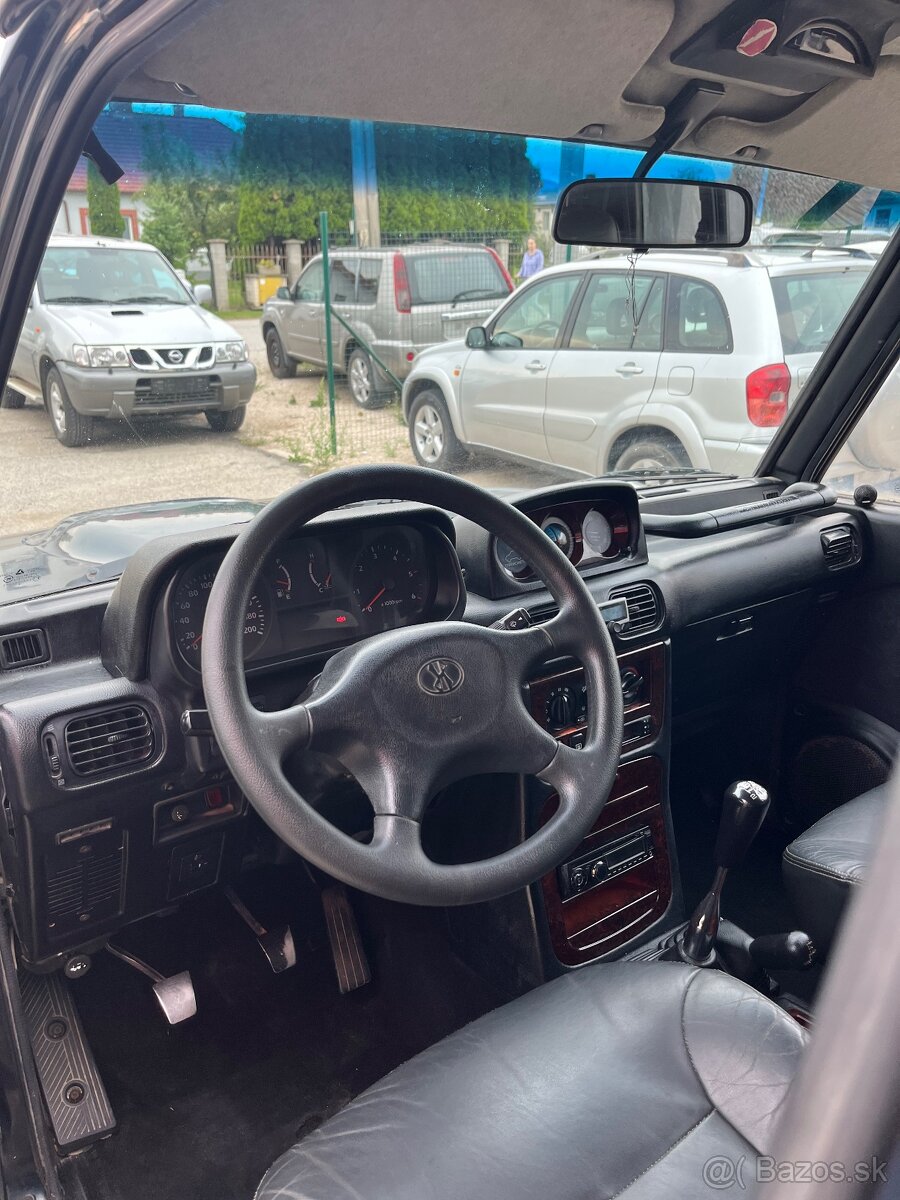 Hyundai Galloper 2.5 TDI 85kW = Ťažne, 7 Miestne = - 9