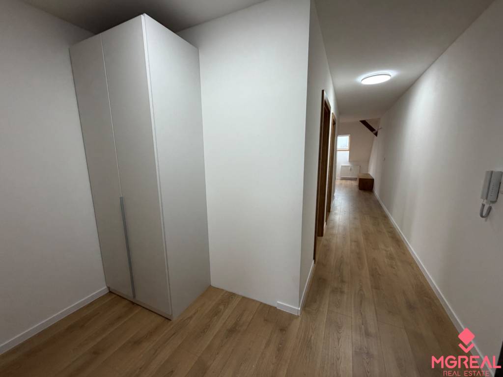 3 izbovy byt centrum Topoľčany / PRENAJOM - 9