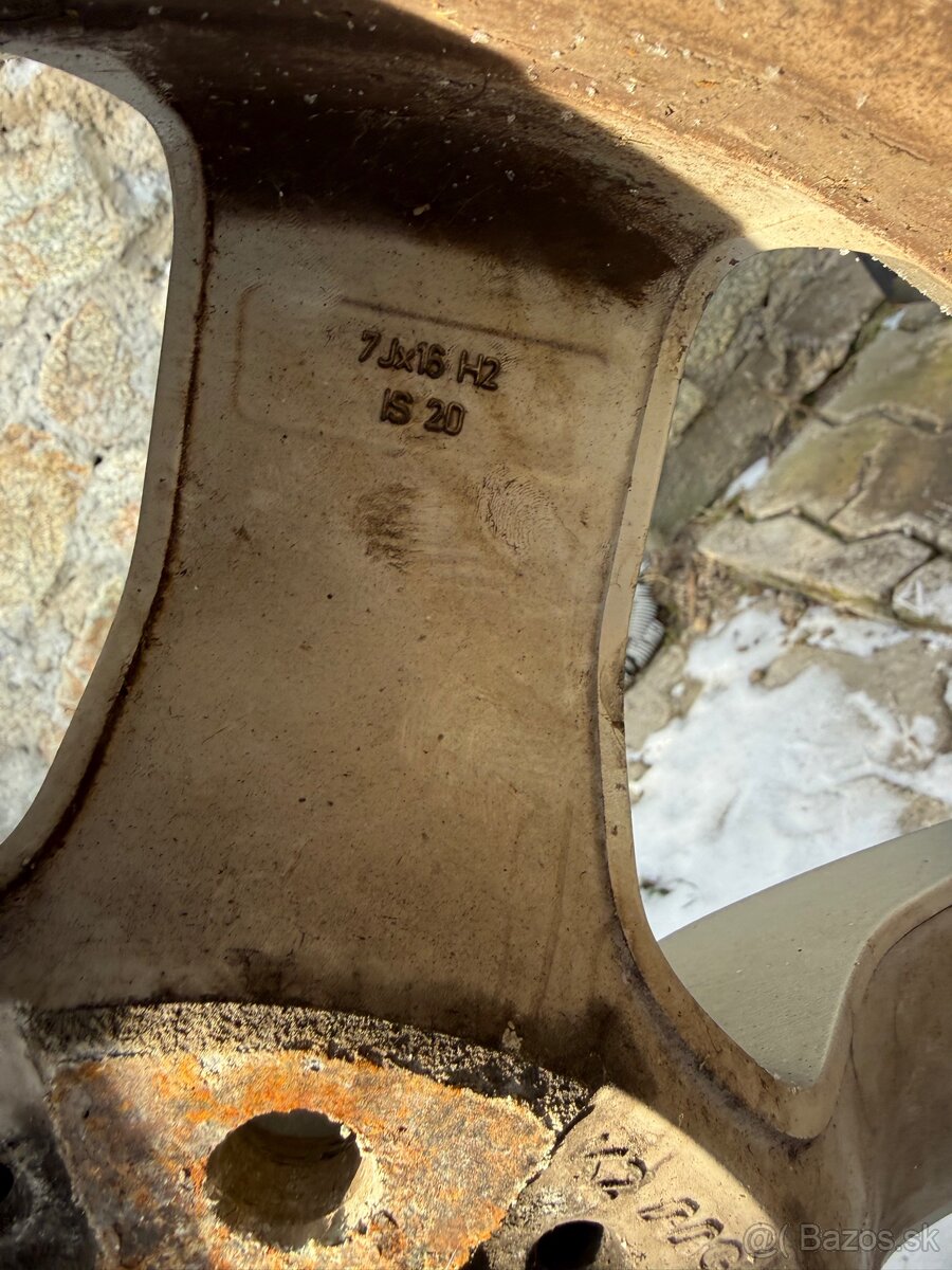 Elektróny BMW r16 - 9